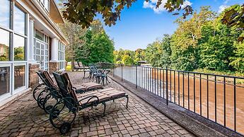 Best Western Plus The Inn & Suites At The Falls