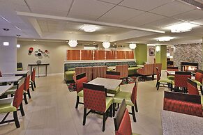 La Quinta Inn & Suites Summersville / New River National Park