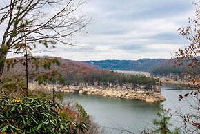 La Quinta Inn & Suites Summersville / New River National Park