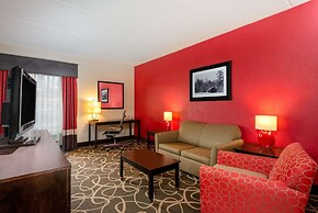 La Quinta Inn & Suites Summersville / New River National Park