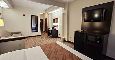 Quality Inn & Suites near St. Louis and I-255