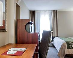 Quality Inn & Suites near St. Louis and I-255
