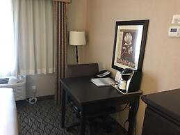 Clarion Pointe Medford