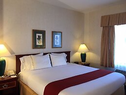 Evergreen Inn and Suites