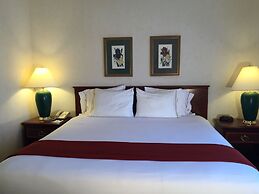 Evergreen Inn and Suites