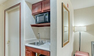 Evergreen Inn and Suites