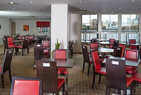 Holiday Inn Express Manchester - Salford Quays by IHG