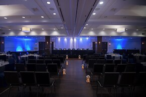 Four Points by Sheraton Winnipeg South