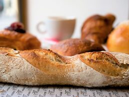 Hotel du Théâtre by Patrick Hayat