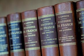 Hotel du Théâtre by Patrick Hayat