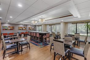Best Western Plus Lexington Inn