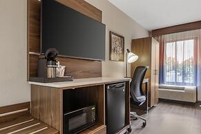 Best Western Plus Lexington Inn