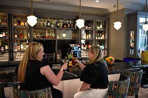 voco St. James by IHG