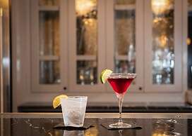 voco St. James by IHG