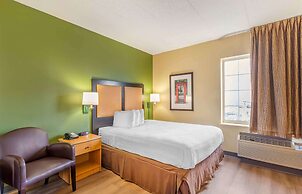 Extended Stay America Select Suites Chicago Lombard Oakbrook