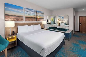 Days Inn & Suites by Wyndham of Morris