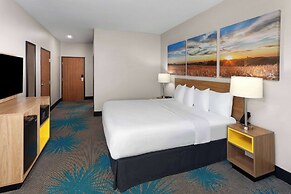 Days Inn & Suites by Wyndham of Morris