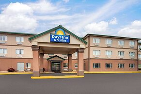Days Inn & Suites by Wyndham of Morris