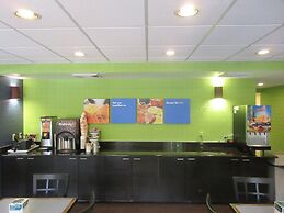 Comfort Inn & Suites Lantana - West Palm Beach South