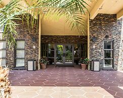 Comfort Inn & Suites Lantana - West Palm Beach South