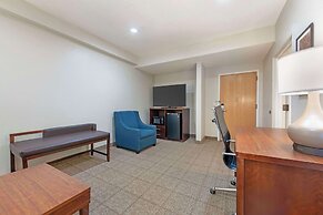 Comfort Suites Downtown