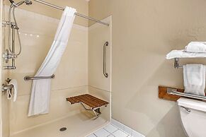 Comfort Inn Muscatine near Hwy 61