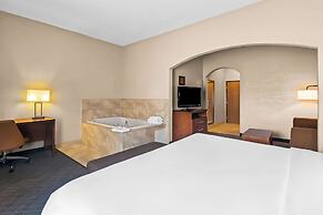Comfort Suites