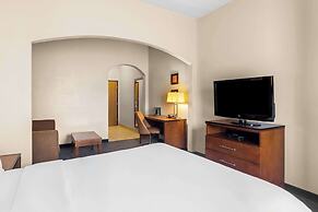 Comfort Suites