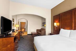 Comfort Suites