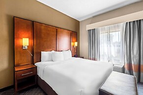 Comfort Suites