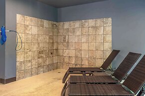 Comfort Suites Regency Park