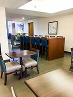 Comfort Suites Regency Park