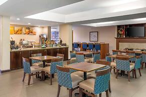 Comfort Suites Regency Park