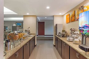 Comfort Suites Regency Park