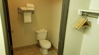 Travelodge by Wyndham Carlsbad NM