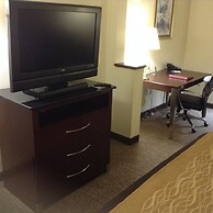 Comfort Inn & Suites Ft. Jackson Maingate