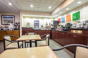 Comfort Inn & Suites Ft. Jackson Maingate