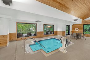 Holiday Inn Express & Suites Hayward by IHG