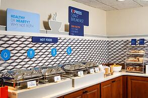 Holiday Inn Express & Suites Hayward by IHG