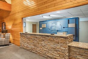 Holiday Inn Express & Suites Hayward by IHG