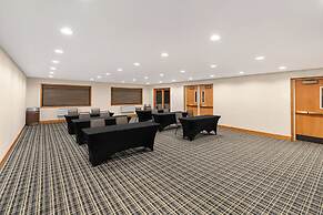 Holiday Inn Express & Suites Hayward by IHG