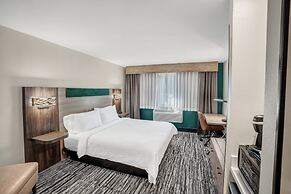 Holiday Inn Express & Suites Hayward by IHG