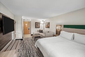 Holiday Inn Express & Suites Hayward by IHG