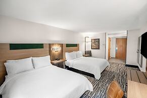Holiday Inn Express & Suites Hayward by IHG
