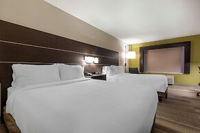 Holiday Inn Express & Suites Chicago West - St Charles by IHG