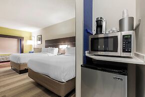 Holiday Inn Express & Suites Chicago West - St Charles by IHG