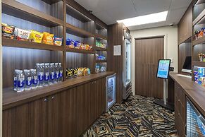 Country Inn & Suites by Radisson, Lake Norman Huntersville, NC