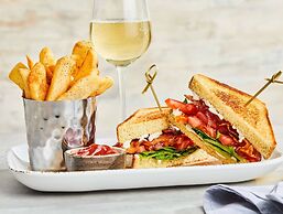 Courtyard by Marriott Cleveland Willoughby