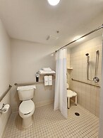 Courtyard by Marriott Raynham