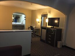 Days Inn & Suites by Wyndham Houston North/Spring